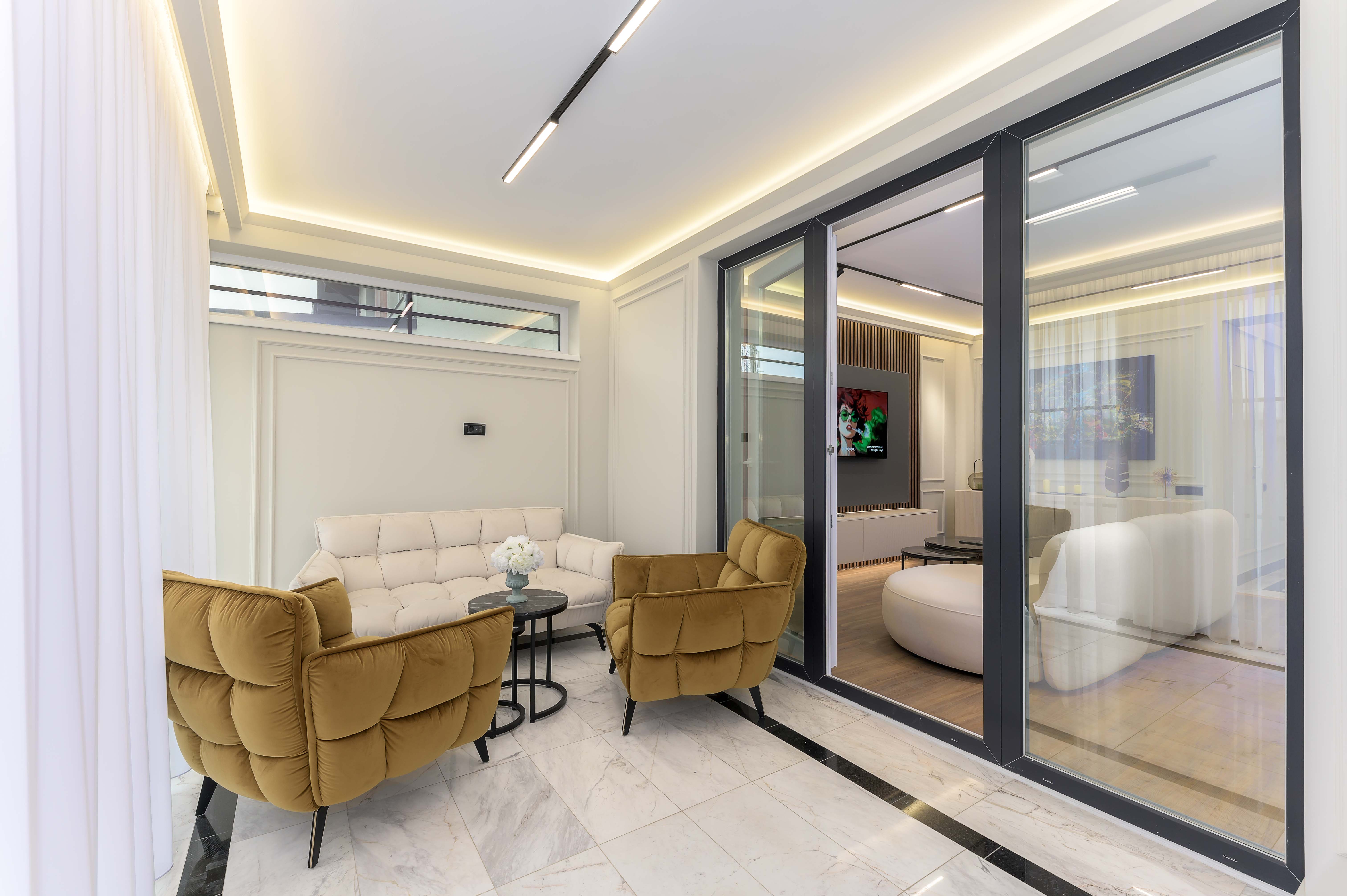 Interior Avangarde Village